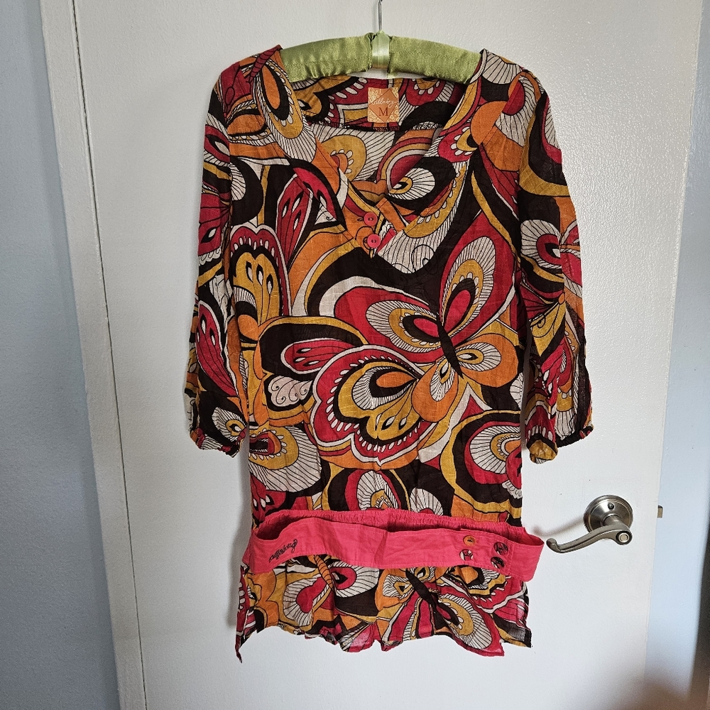 Billabong lightweight 100% COTTON blouse.